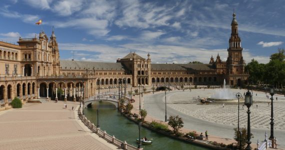 Sightseeing Seville - Plaza de Espana - Suspanish