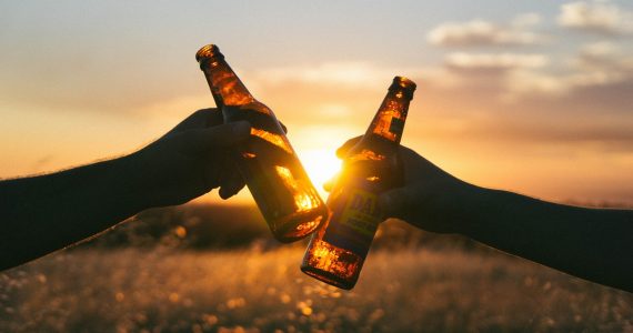 Find out the best price of beer in Spain