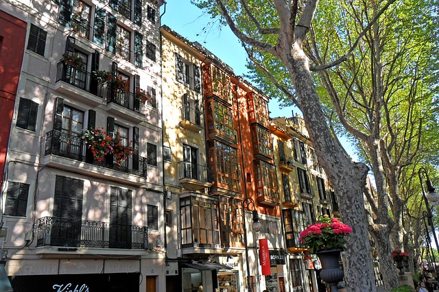 Palma de mallorca buildings in the street