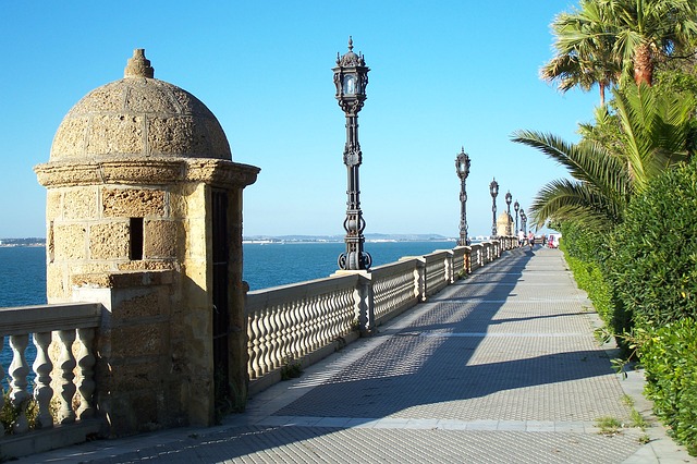 things to do in cadiz boulevard