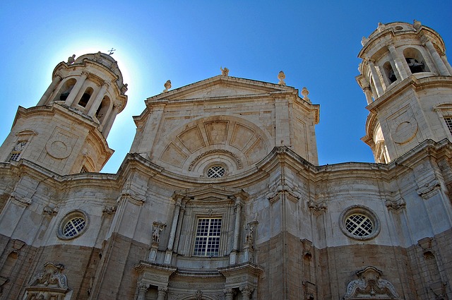 things to do in cadiz cathedral